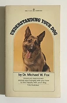 Paperback Understanding Your Dog Book