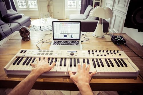 Image of Arturia Keylab Essential 61 Keyboard Controller (white)