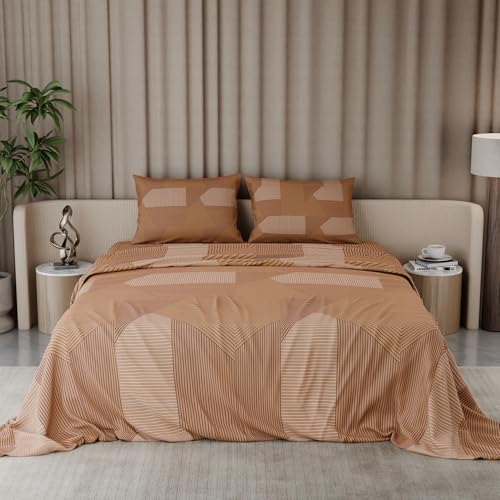 Image of BLISSHOME Everlast 150TC King Size Printed Bedsheet with 2 Pillow Covers for Double Bed, Aesthetic Bedding, Wrinkle Resistant, 100+ Wash Durable, Quick Dry, Geometric Pattern - Gold (228cm x 274cm)