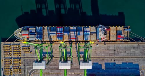 Tra Alpi e mare: le criticità strutturali che frenano la logistica italiana cover art