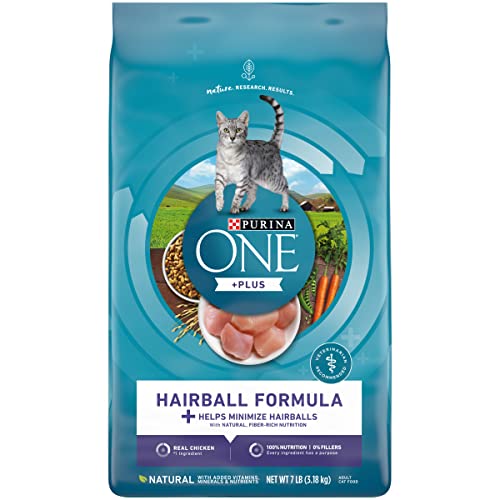 Best Cat Food For Hairballs In 2022 (With Reviews!)