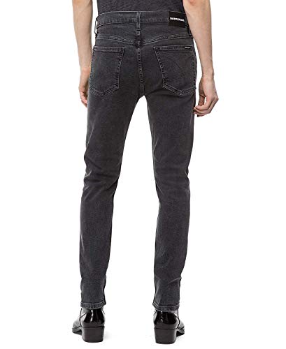 Image of Calvin Klein Jeans Men's Rinse Skinny in Dark Wash