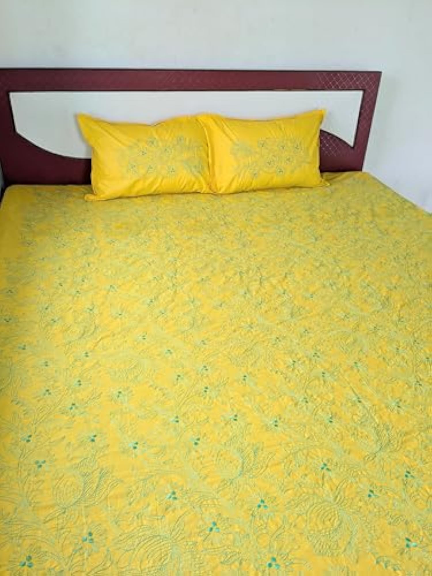 Pure Cotton King Size Bedsheet with 2 Pillow Covers