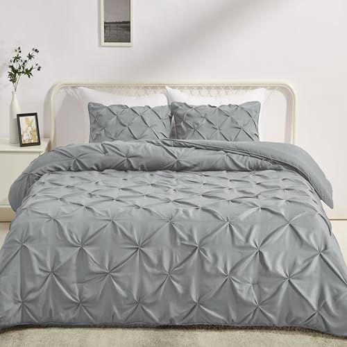 Image of Amazon Basics Soft, Warm Pinch Pleat Design Comforter Set, All-Season Down-Alternative 3-Piece Bedding Set with Piped Edges, Full /Queen Size, Dark Grey