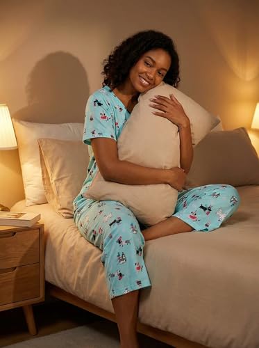 Image of CHUNG Women Cotton Pajama Sets Sleepwear pjs Short Sleeve Shirt Capri Length Crop Pants Cute Vivid Print