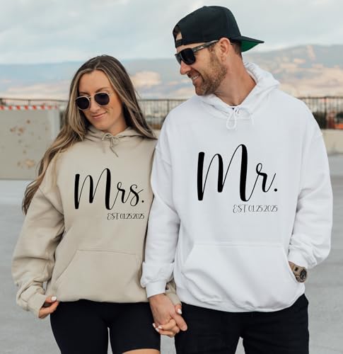 Matching Hoodies Wedding Gifts for Mr and Mrs Engagement Gift Just Married Hoodie for Couples Personalized Est Date Hoodies Bridal Shower Gifts for Women2