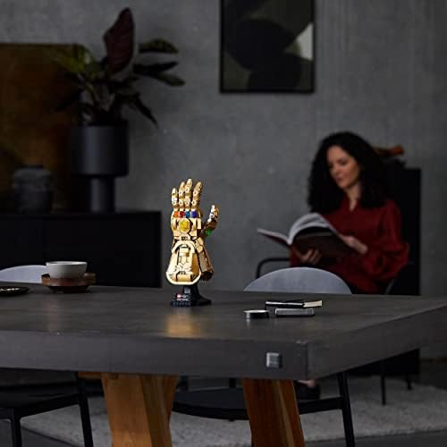 LEGO Marvel Rękawica Nieskończoności, Zestaw Klocków do Budowania z Serii Avengers, Model Kolekcjonerski dla Fanów Universum Marvela, Pomysł na Prezent, 76191