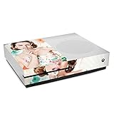 Die Microsoft XBox One S Hülle ist millimetergenau angepasst und mit Aussparungen für alle Bedienelemente ausgestattet.