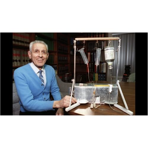 『The Dark & The Strange Ep 5- Doctor Death』のカバーアート