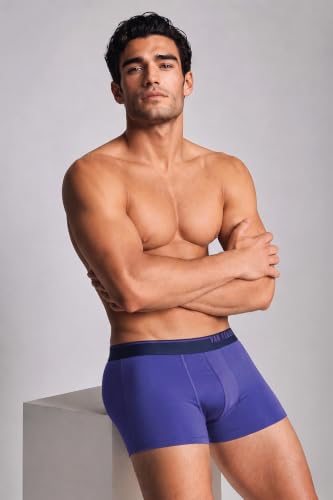 Image of Van Heusen Men Trunk - Pack of 1 | Premium Innerwear | 4 Way Stretch | No Ride Up | Super Soft on Skin - Feels Like Butter | Premimum Handfeel | Solid Colors | Style 30047