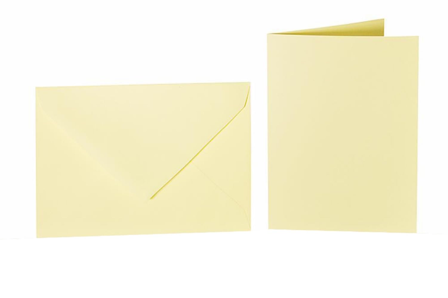 200 sobres de colores DIN C5 (162 x 229 mm) con tarjetas plegables a juego DIN A5 (150 x 200 mm) en amarillo pálido