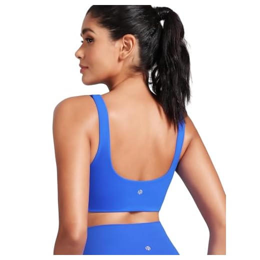 HeyNuts Womens U Back Sports Bra, Scoop Neck Low Impact Wirefree Workout Athletic Basic Gym Yoga Tops Padded with Built in Bras Dazzling Blue S