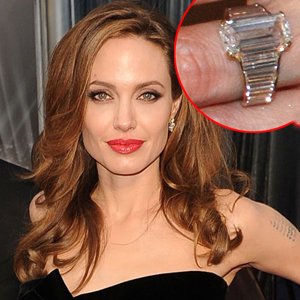 9 Carats 925 Sterling Silver Angelina Jolie Engagement Wedding Ring with Emerald-cut 10 x 16 MM CZ2