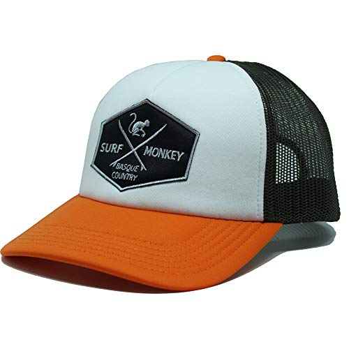 DRESSED IN MUSIC PLAY WITH ME Gorra Tipo Trucker - Visera Curvada - Talla única - Gorra Ajustable Snapback - Parche Bordado Surf Monkey - Surf Monkey® - (Naranja/Blanco)