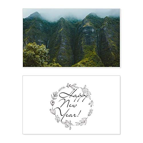 Tarjeta de año nuevo Jungle Valley con diseño de bosque de niebla y mensaje en inglés