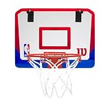DESIGN UFFICIALE NBA: Celebra la storia del basket con un prodotto ufficiale NBA. Presenta fantastici loghi retrò delle squadre che portano uno stile autentico al tuo spazio ricreativo