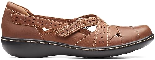 Clarks Womens Ashland Spin QSlip-On Loafer4
