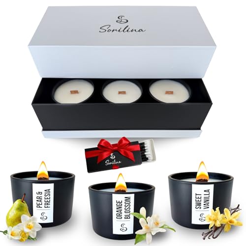 SORILINA Set de 3 Velas Aromáticas con Caja Regalo - Velas de Soja, Mecha de Madera, Velas Artesanales - Hecho en España, Regalo Mujer Cumpleaños Navidad (Vainilla, Azahar y Pera y Fresia)