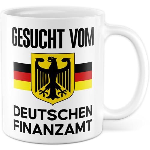 Finanzen Tasse mit Spruch – Geschenk Gesucht vom deutschen Finanzamt – Kaffeetasse 330ml aus Keramik – Sarkasmus Ironie Humor Büro Lustiger Spruch Kaffee-Becher