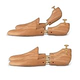 1.Sie fixieren die richtige Form und den richtigen Schnitt, füllen den Schuh, dehnen die Haut und gleichen Falten aus. 2.Sie absorbieren die Feuchtigkeit aus dem Schuhinneren und beschleunigen so die Trocknung. 3.Sie riechen gut und verströmen ein angenehmes Zedernaroma. 4.Sie enthalten ätherische Öle, die fungizide und bakterientötende Eigenschaften haben. 5.Einfacher Sitz dank einstellbarer Federn.