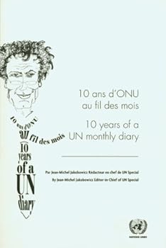 Paperback 10 Years of a Un Monthly Diary (Multilingual Edition) Book