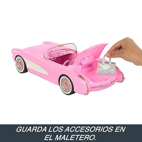 Hot Wheels - Barbie The Movie - Corvette, Coche de juguete teledirigido con pilas de la película Barbie, capacidad para dos muñecas Barbie y el maletero se abre, +4 años (Mattel HPW40)