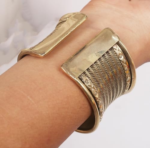 Image of Touchstone Indian Bollywood Desire Brass Base Exotic Workmanship Free Size Cuff Bracelet in Antique Gold Or White Or Copper Tone for Women.
