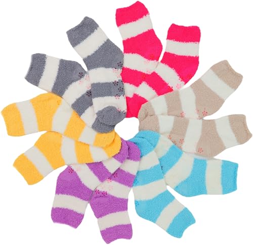 Image of ToBeInStyle Women's Pack of 6 Assorted Style Winter Socks