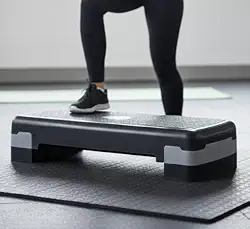 Step Academia Ajustável 2 Níveis, 68cm – Plataforma Fitness Antiderrapante para Exercícios Funcionais, Ginástica e Treino em Casa ou Academia - SEVEN-