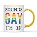 'Sounds Gay I'm in Cup' - żółty czerwony uchwyt idealny idealny prezent na urodziny Boże Narodzenie pomysł na prezent 'LGBT Pride ceramiczny wytrzymały uchwyt nadaje się do zmywarki do mikrofalówki (żółty uchwyt)