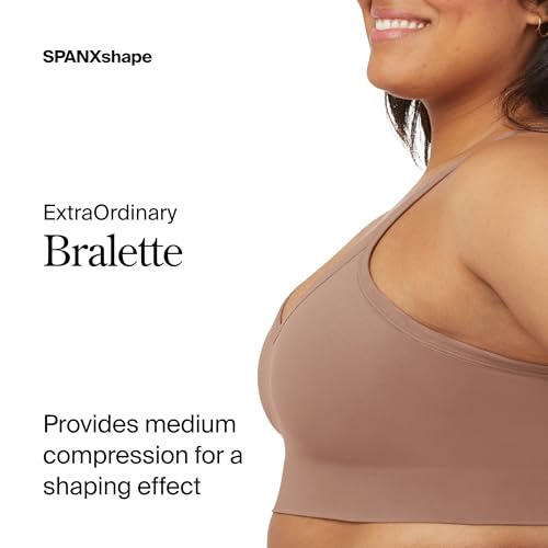Image of SPANX SPANXsmooth EcoCare Seamless Shaping Longline Bralette - Comfortable Everyday Bralette - Women's Bra with No Underwire
