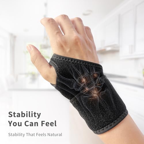 Bracoo Wrist Brace Compression Wrap – Adjustable Support Strap for Carpal Tunnel, Tendonitis, Arthritis, Pain Relief – Fitness & Weightlifting Wristband – Left or Right Hand – WS10