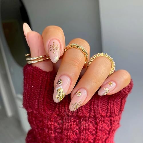 30 Candy Cane Nails That'll Make Your Manicure the Sweetest of the Season 33 N/A