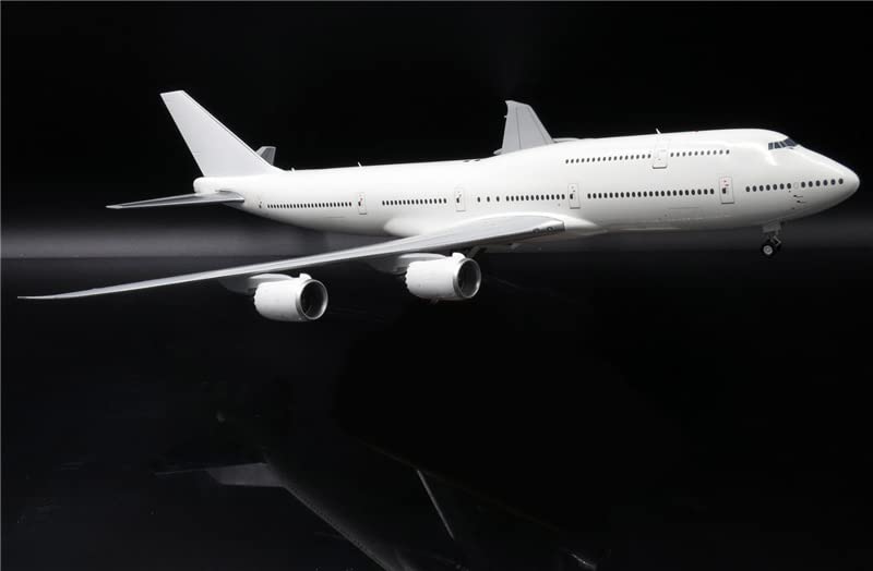 Amazon | JC Wings 1/200 完成品 For Boeing B747-8 Blank DIECAST