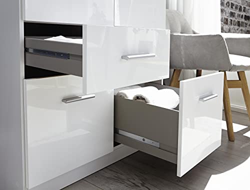 Rauch Möbel Celle Schrank Drehtürenschrank in Weiß/Hochglanz Weiß, 3-türig mit 6 Schubladen, inkl. Zubehörpaket Basic 1 Kleiderstange 2 Einlegeböden, BxHxT 136x197x54 cm