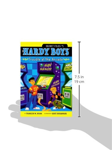 Trouble at the Arcade (Hardy Boys: Secret Files)