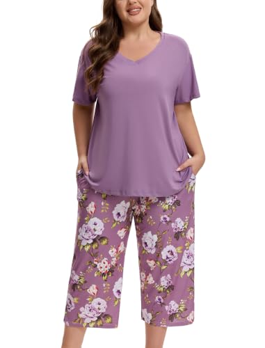 Image of Plus Size Pajamas for Women Set, Womens Plus Size Short Sleeve V Neck Capri Pants Pajama Sets with Pockets
