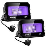 【Leistungsstarkes Schwarzlicht】Jedes 50W Schwarzlicht Strahler verfügt über 96 ultravioletten LEDs, einen Abstrahlwinkel von 120 Grad. In Abwesenheit anderer Lichtquellen beträgt die Abdeckungsfläche 70 bis 80qm und die Wellenlänge 385 bis 400 nm (UVA-Klasse), was für den menschlichen Körper ungefährlich ist.