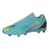 Practica tu deporte preferido gracias a las zapatillas de fútbol de adidas; comodidad y ligereza para que sólo tengas que preocuparte de rendir al máximo