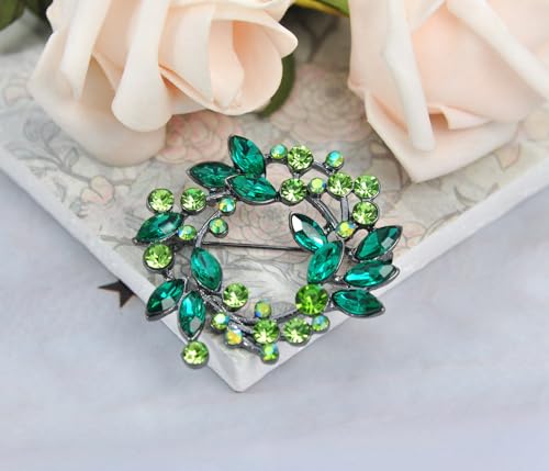 Image of Gyn&Joy Clear Crystal Rhinestone Floral Wreath Pin Brooch BZ005