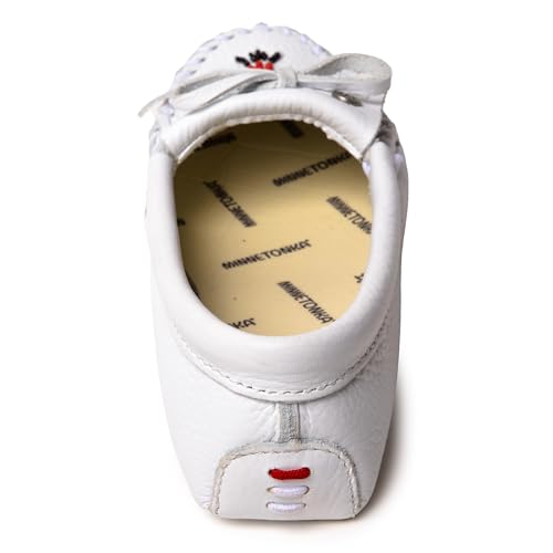 Minnetonka Women's Thunderbird Soft Leather Sole Moccasin4