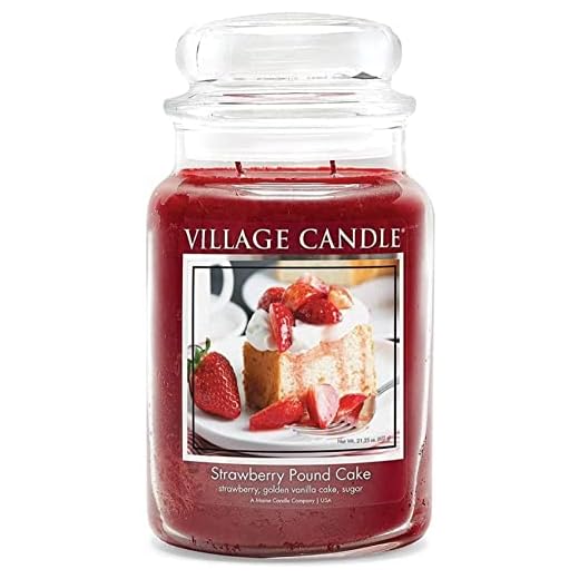 Village Candle Große Duftkerze im Glas, 740 ml, Erdbeerpfundkuchen-Duft