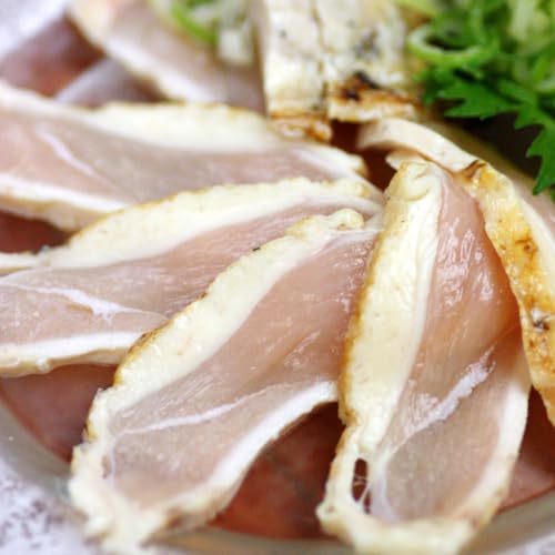 【解凍してすぐ食べられる】国産鶏ムネたたき 高たんぱく22.3g/100gあたり｜冷凍ストックOK｜筋トレ・夜食・時短 210g（Amazon）