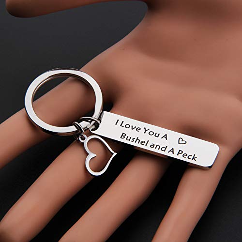 MAOFAED Mom Gift Grandma Gift I Love You A Bushel and A Peck Mother Daughter Gift4