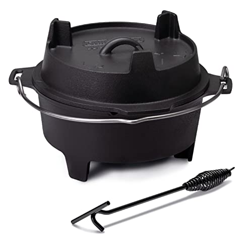 Grillfürst Dutch Oven Set ca. 12 Liter - stabil stehender Feuertopf durch spezielle T-Füße, hitzebeständiger Gusseisen Topf, Deckel als Pfanne nutzbar, DO 12 inkl. Deckelheber 35cm Cover