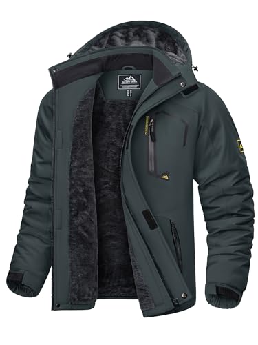 Questa giacca da esterno è dotata di polsini regolabili con velcro e un elastico in vita, che garantisce una buona vestibilità e protegge contemporaneamente dal vento freddo. Inoltre, il cappuccio è rimovibile e la giacca può essere facilmente pulita.