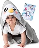 Corimori - Süßes Baby-Handtuch, kuschelig weiches Badetuch mit Kapuze und Grußkarte, Geschenk-Set für Eltern, Pablo der Pinguin, 75 x75 cm, Grau