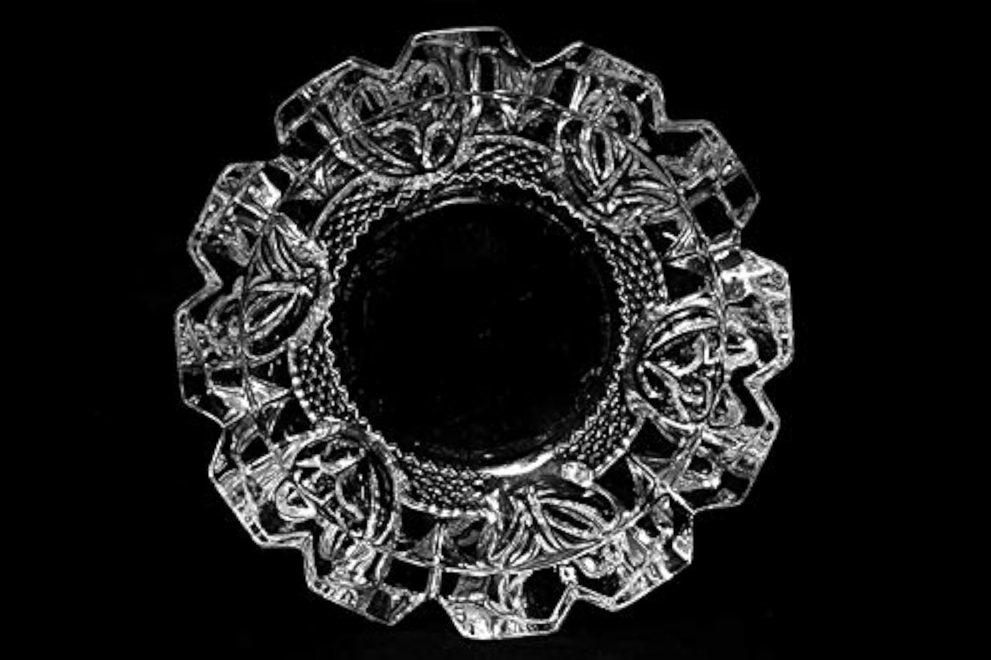 Premium Decorative Glass Ashtray for Smoking