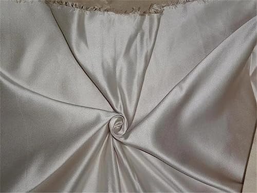 Soie Dutchess beige 60" idéale pour confectionner vos robes de mariée de rêve
