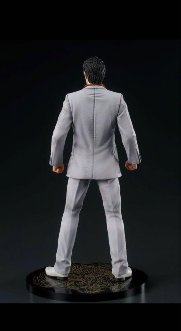 Amazon.co.jp: 龍が如く フィギュア 桐生一馬 真島吾朗 2体セット 屏風 
